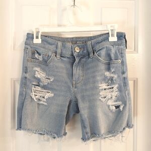 American Eagle The Dream Short - Distressed Light Wash Denim - Size 4